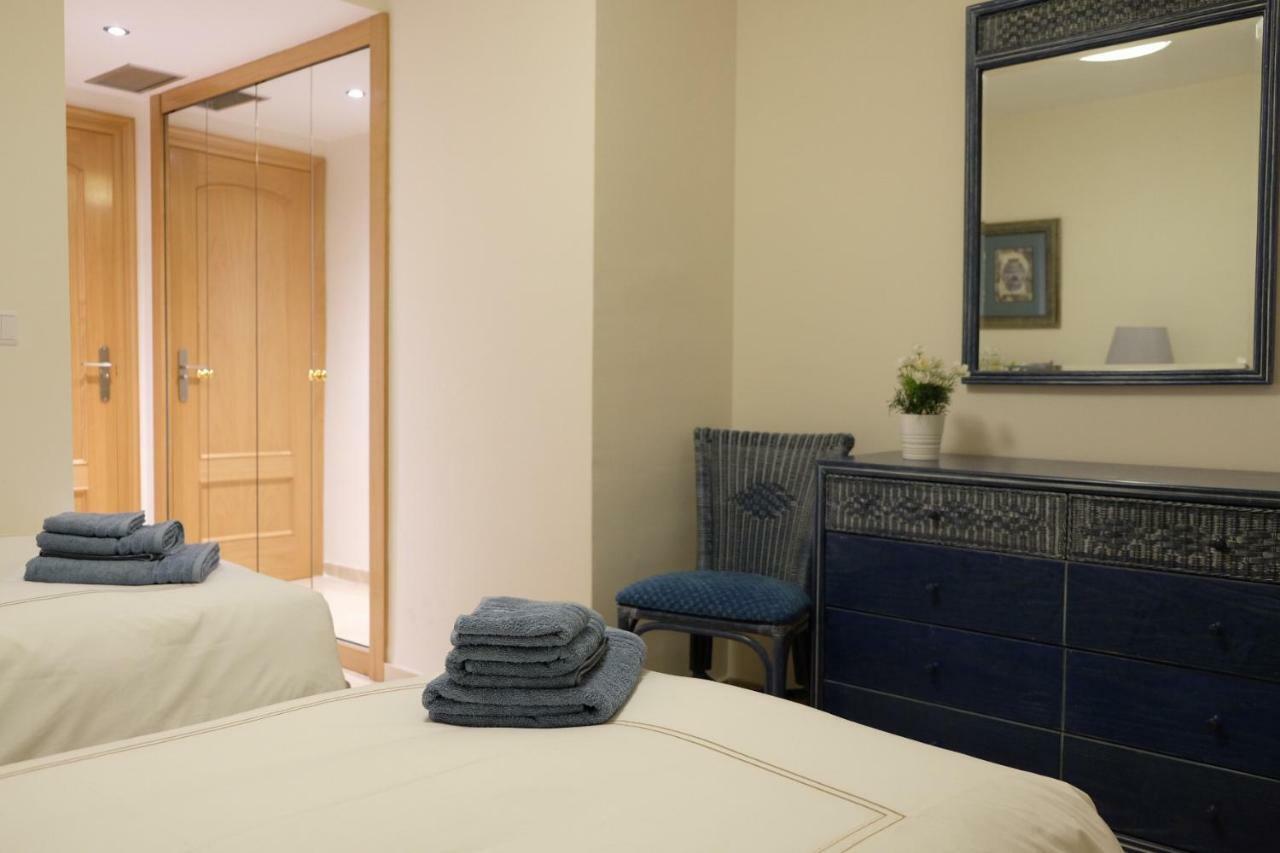 Luxury Modern Apartment With Terrace, Pool And Garage! Marbella Luaran gambar