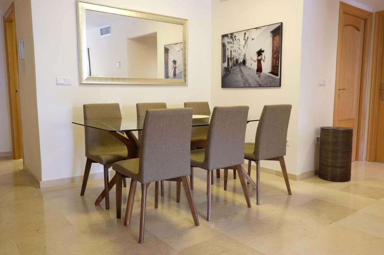Luxury Modern Apartment With Terrace, Pool And Garage! Marbella Luaran gambar